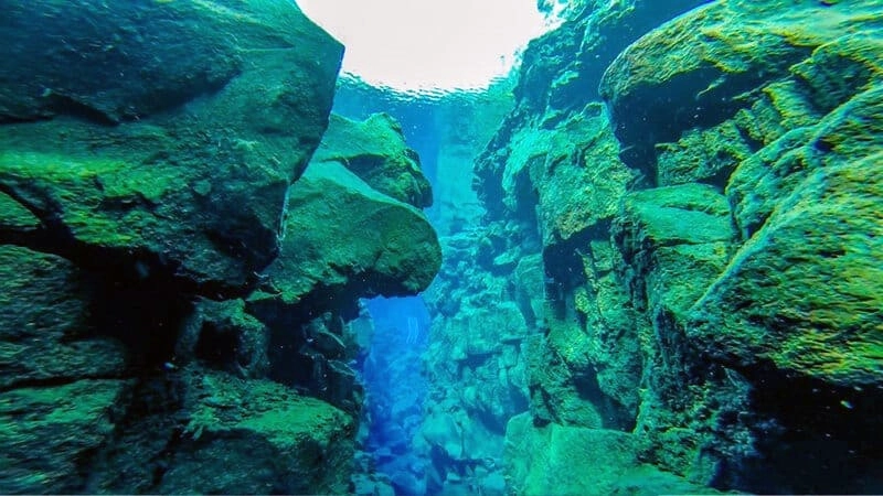 Iceland diving